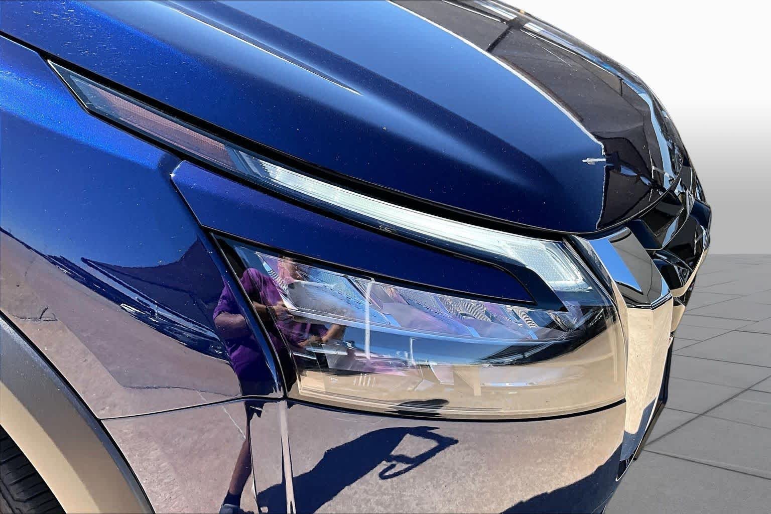 2025 Nissan Pathfinder SV - Photo 25