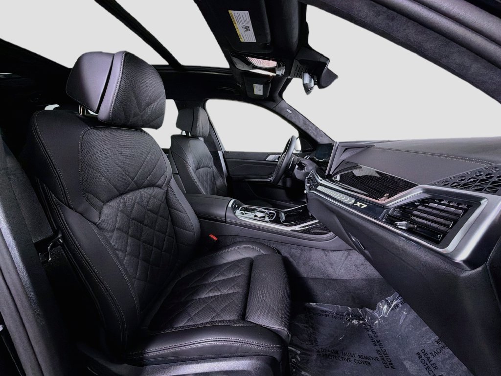 Used 2027 Black BMW xDrive40i image 31
