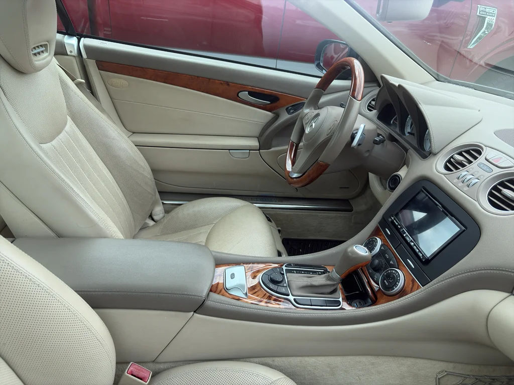 Used 2009 Capri Blue Metallic Mercedes-Benz V8 image 3