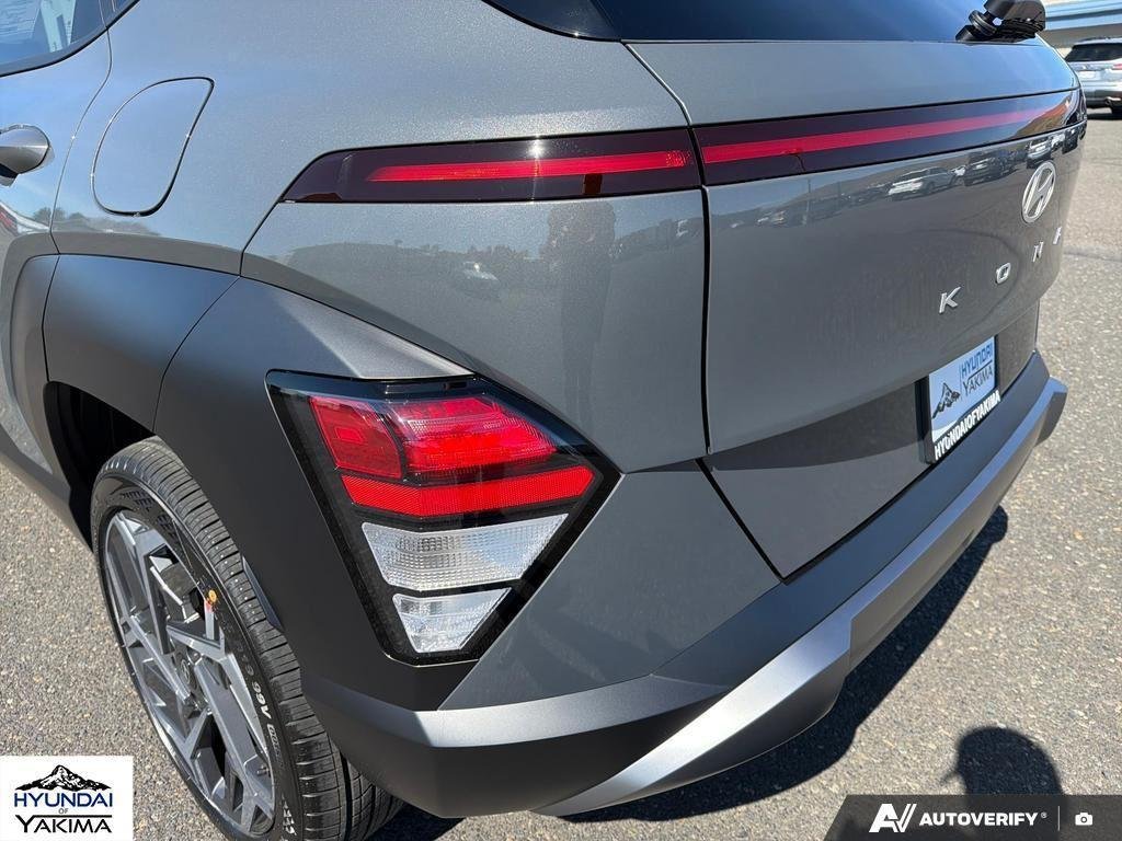 New 2026 Ecotronic Gray Pearl Hyundai SEL Premium AWD image 11
