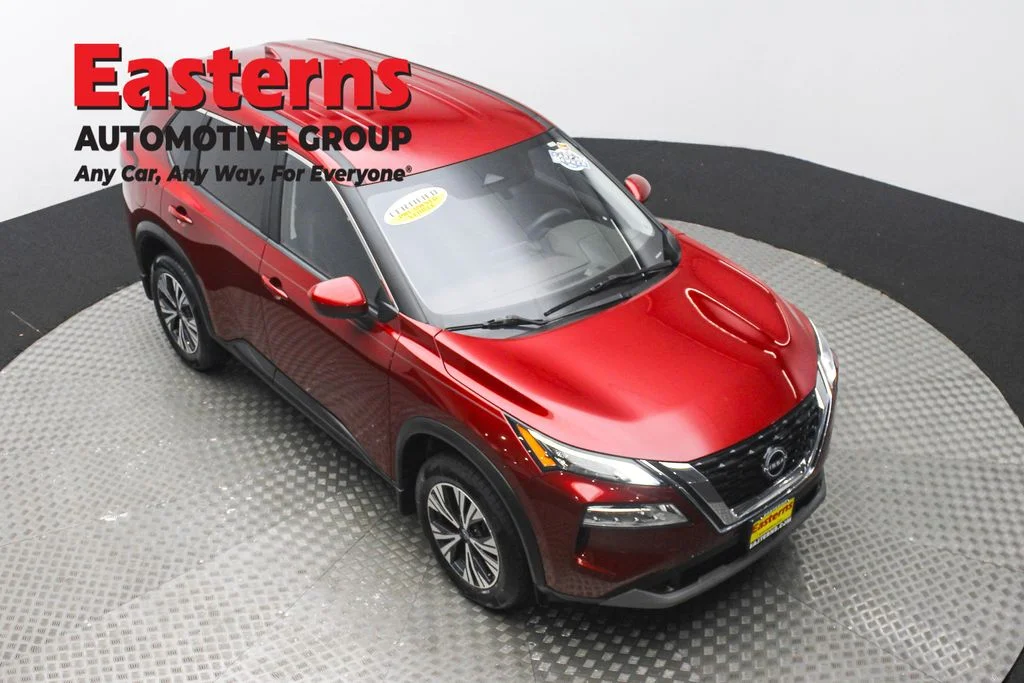 Used 2023 Red Nissan SV image 3