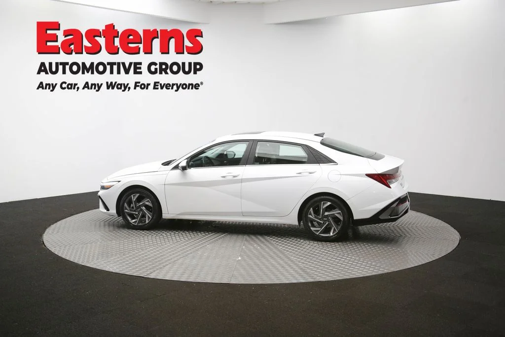 Used 2024 White Hyundai Limited image 61