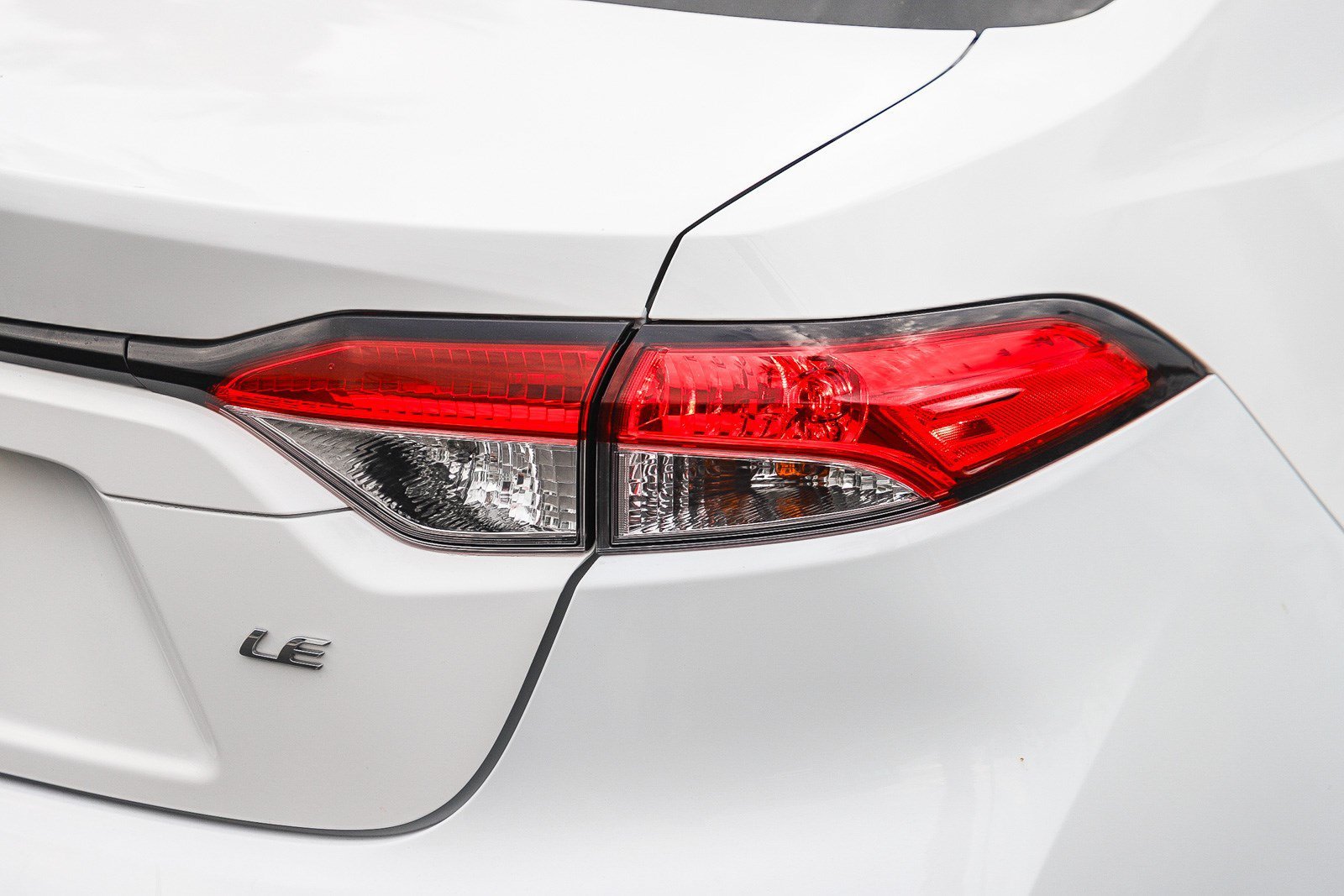 Certified Used 2024 Ice Cap Toyota LE image 9