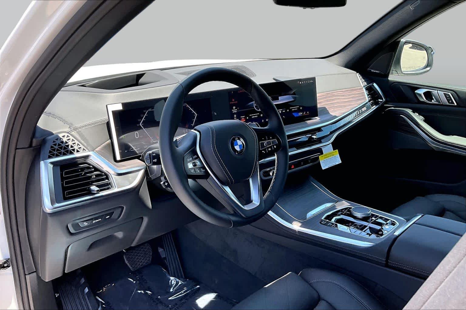 New 2026 Alpine White BMW xDrive50e image 8
