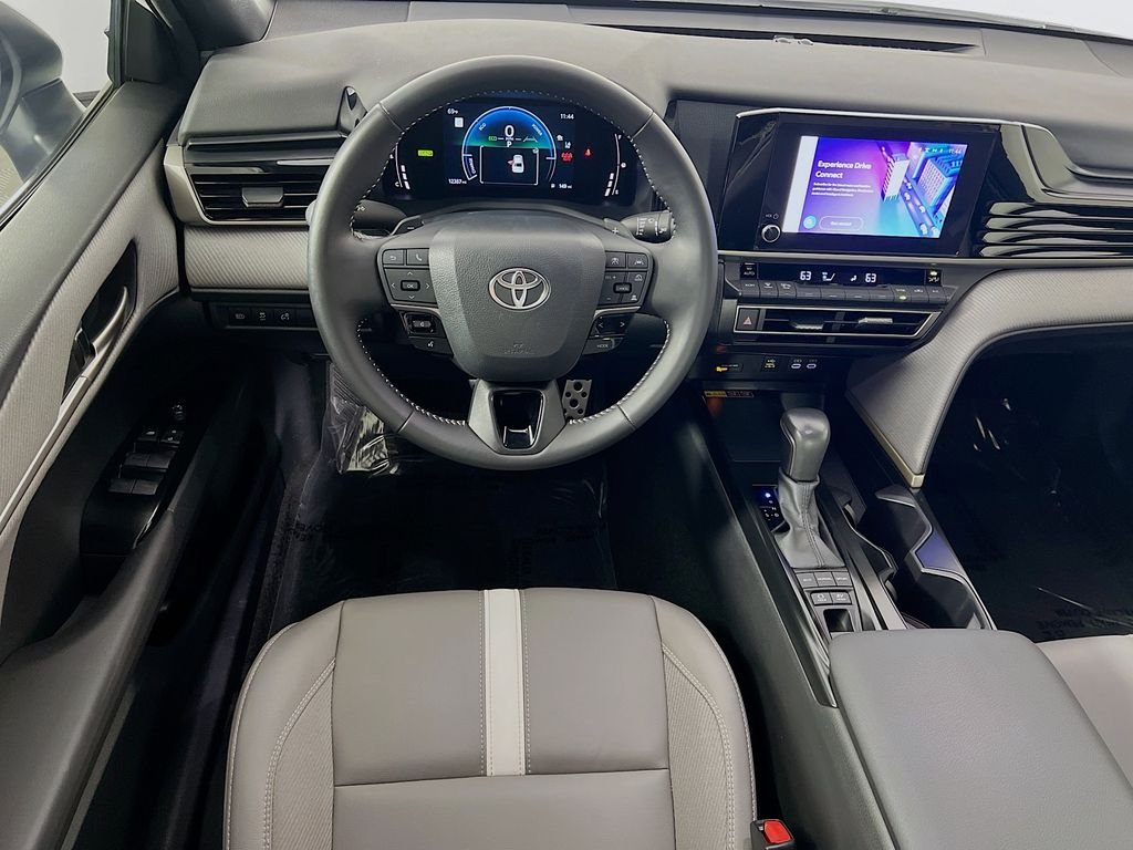 Used 2025 White Toyota SE image 21