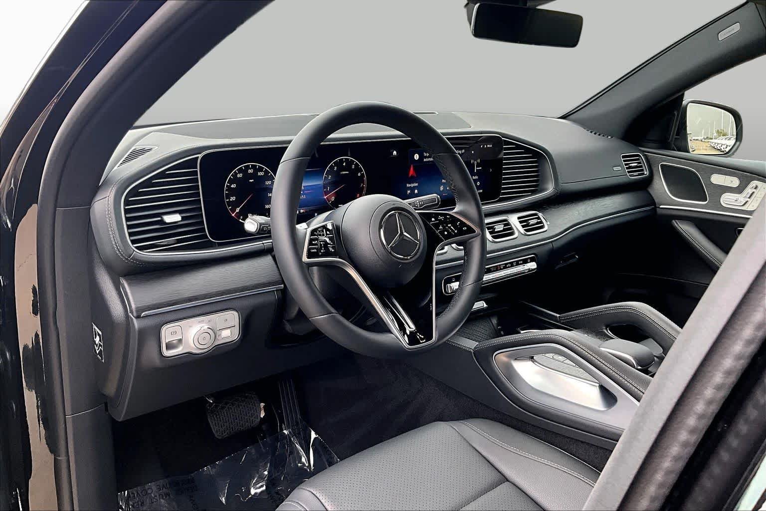 Used 2026 Obsidian Black Metallic Mercedes-Benz GLE 450 image 16