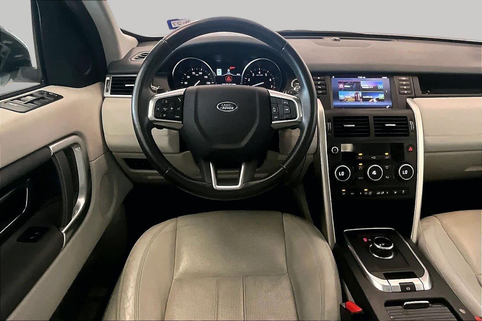 Pre-Owned 2017 Land Rover Discovery Sport HSE