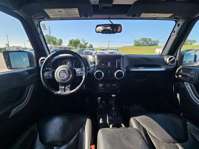 Used 2017 Black Jeep Unlimited Sahara image 12