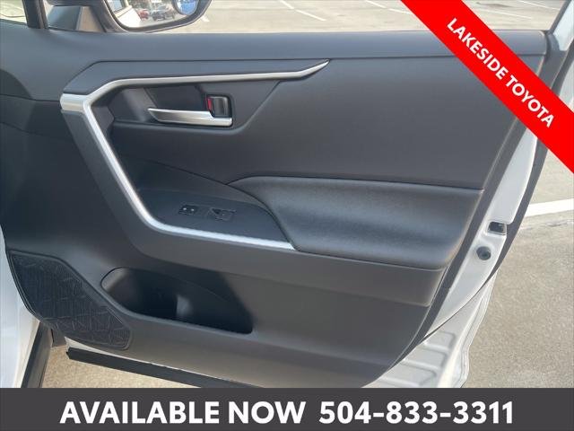 Certified Used 2025 ICE CAP Toyota  image 18