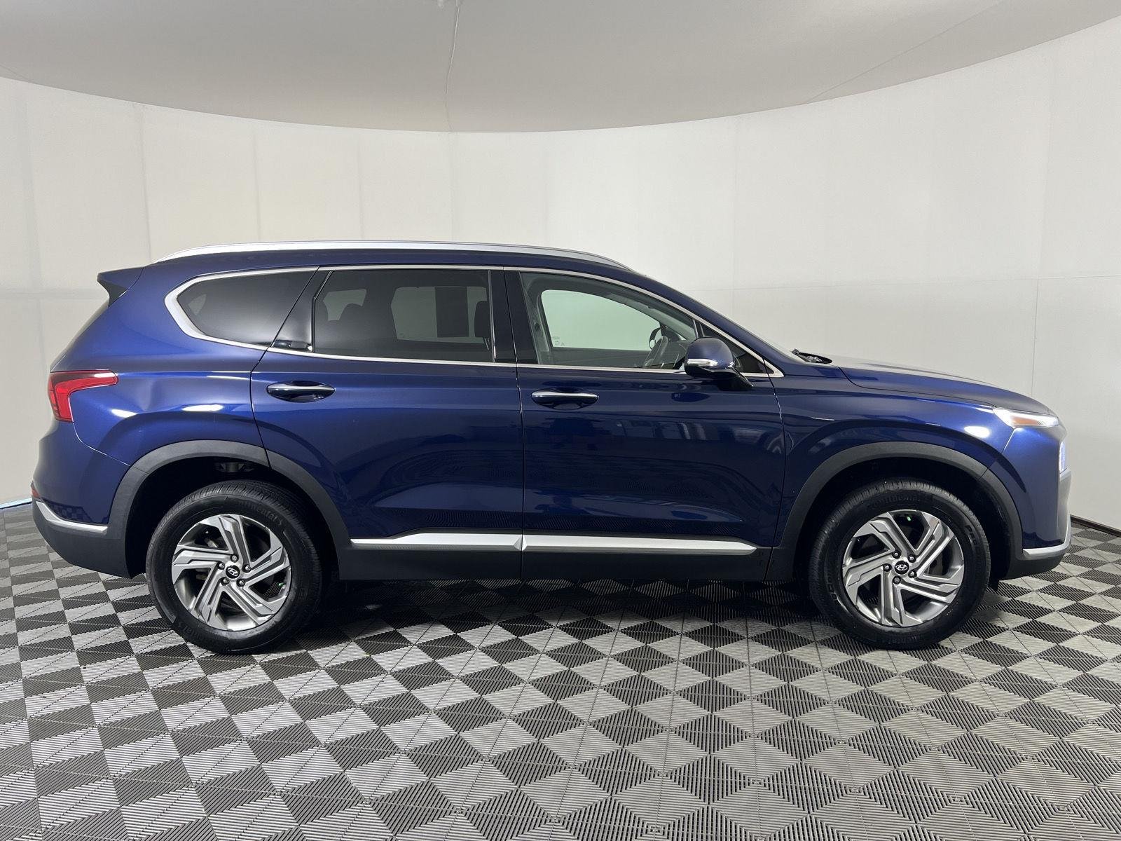 Used 2022 Stormy Sea Hyundai SEL image 23