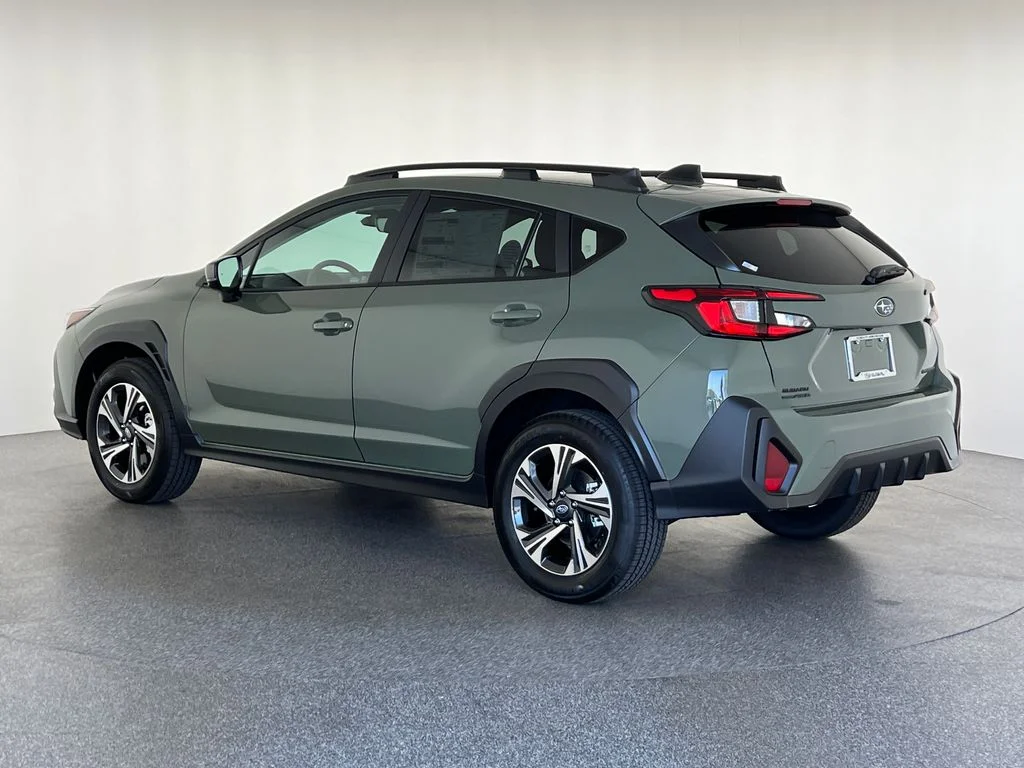 New 2026 ALPINE GREEN Subaru Premium image 7