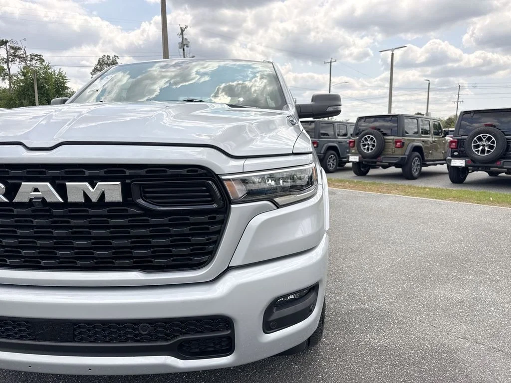 New 2026 Silver Zynith Exterior Paint RAM Big Horn/Lone Star image 9