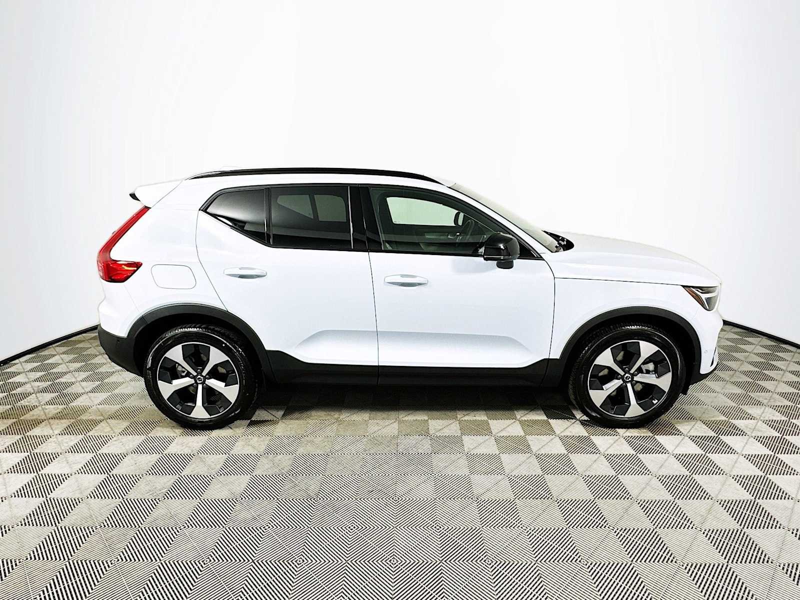 New 2026 Cloud Blue Volvo Plus image 8