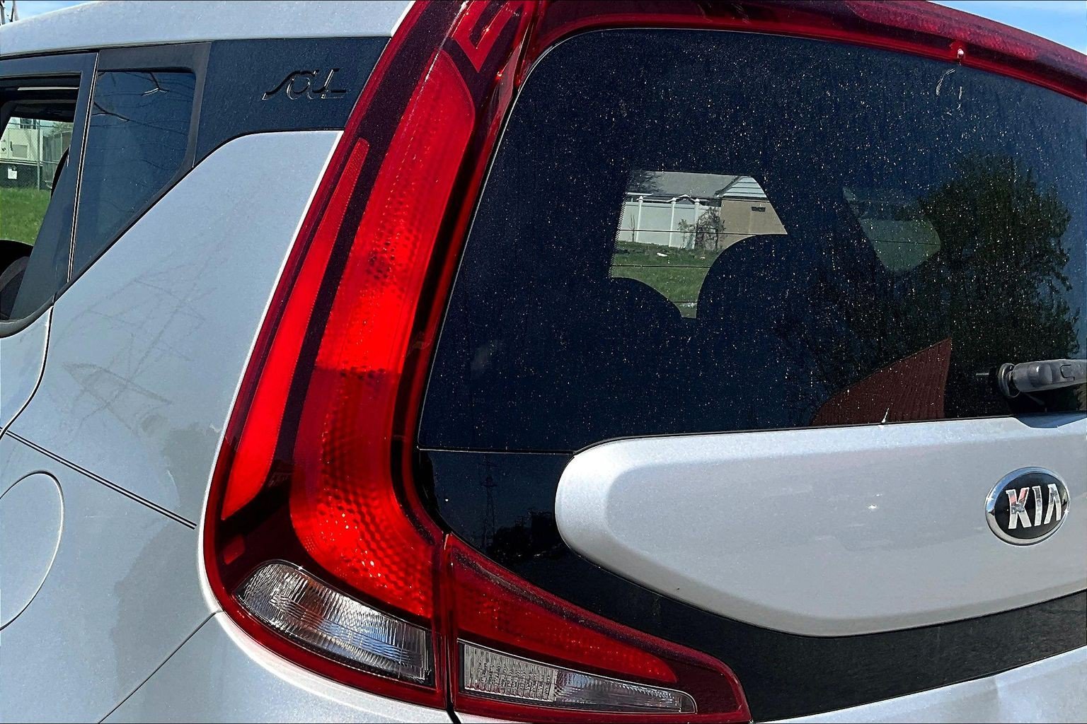 Used 2021 Silver Kia LX image 22