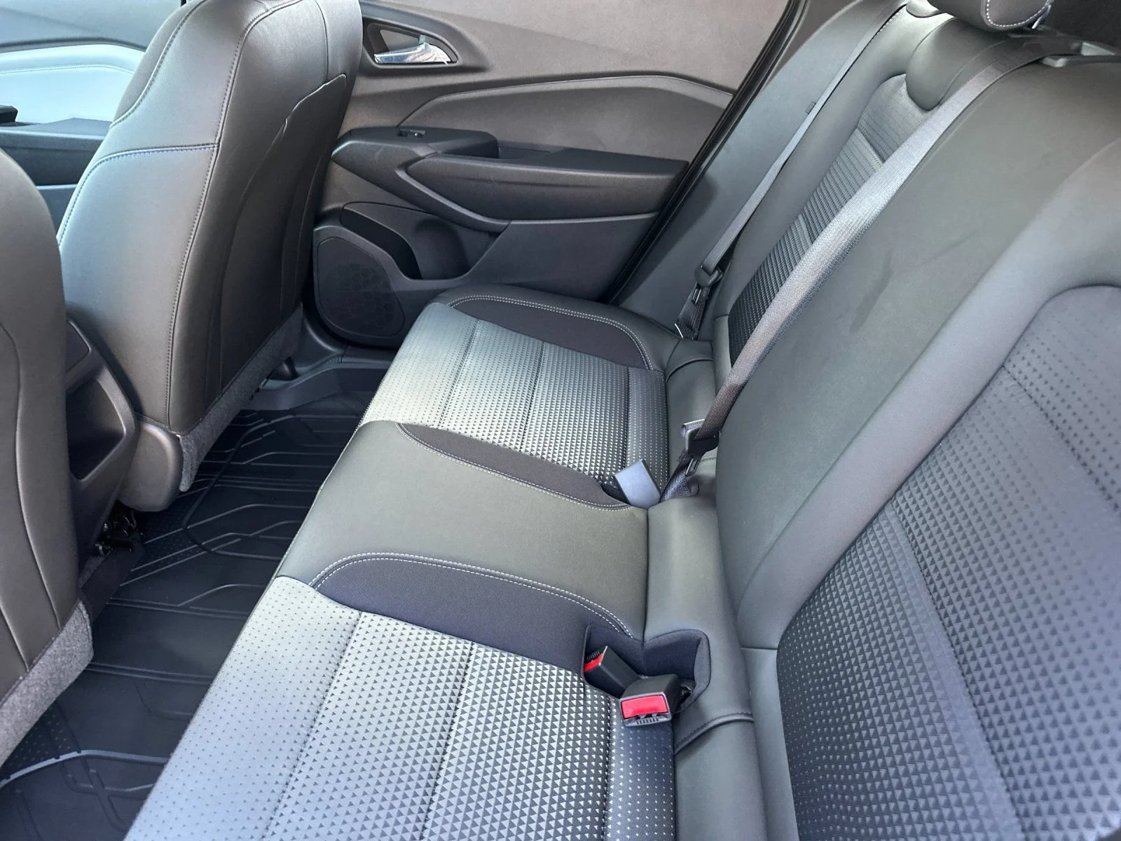 2026 Chevrolet Trax LT - Photo 12