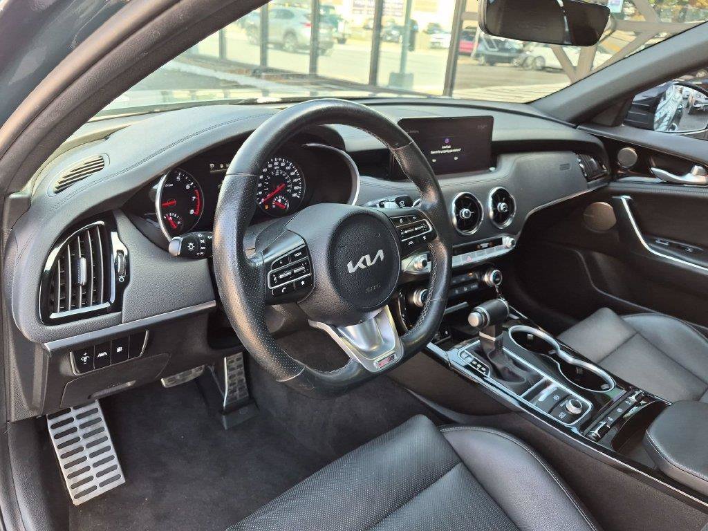 Certified Used 2022 Green Kia GT-Line image 11
