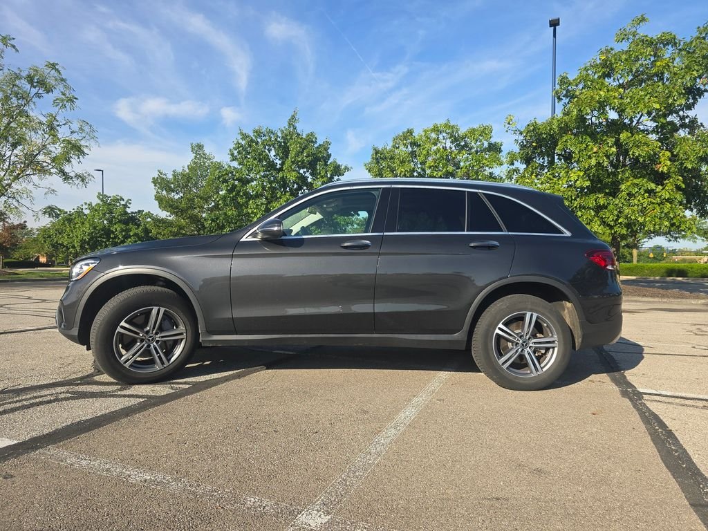 Used 2020 Graphite Gray Metallic Mercedes-Benz GLC 300 image 15
