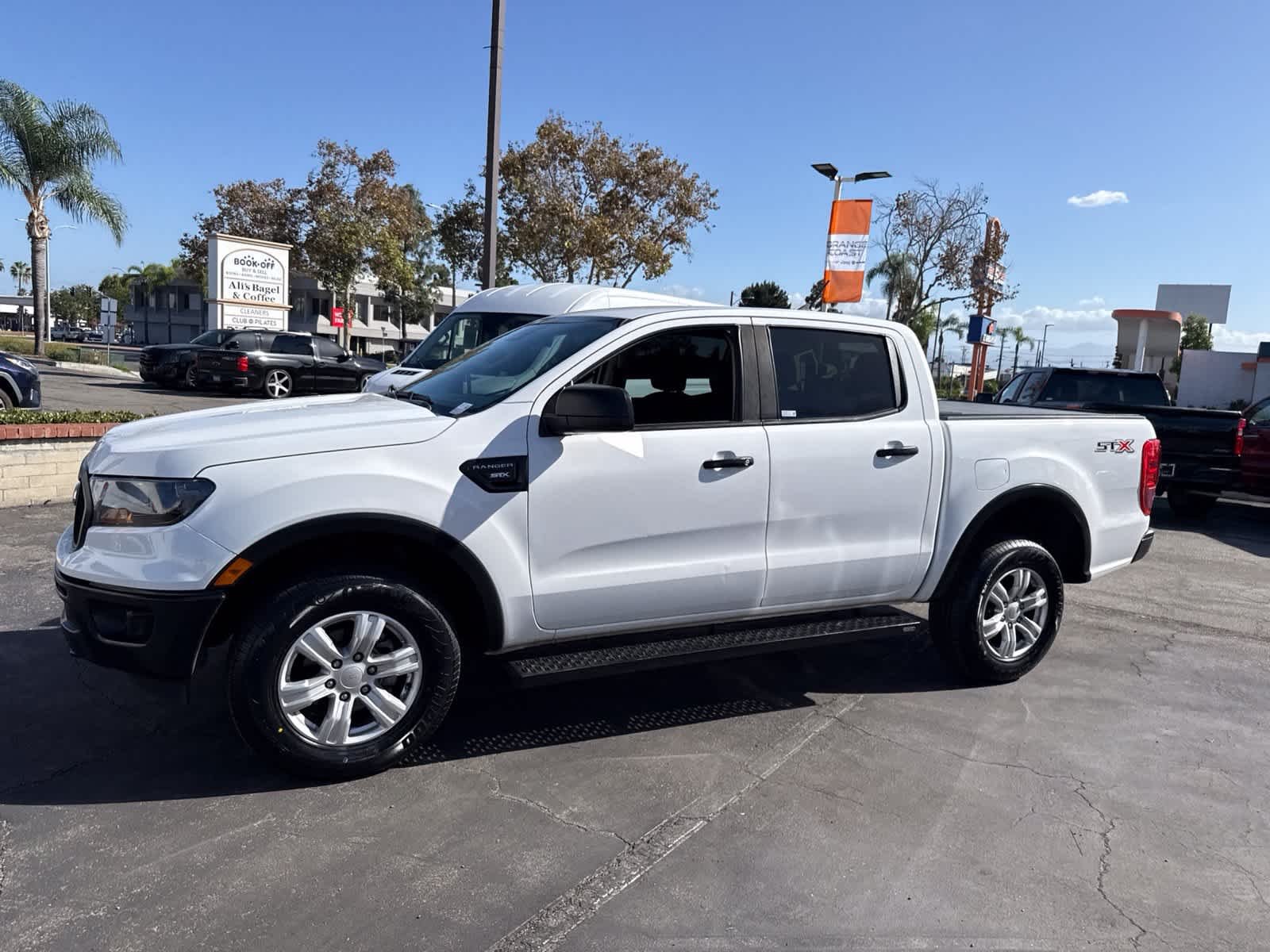 Used 2020 Oxford White Ford XL image 19