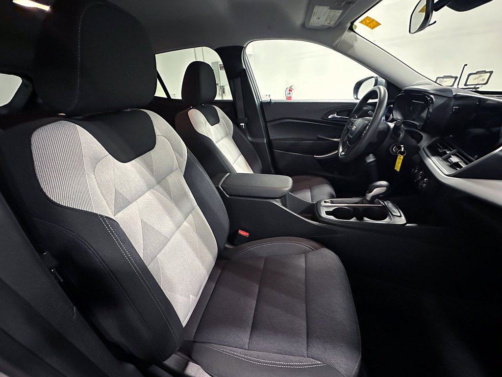 Used 2024 Gray Chevrolet LS image 24