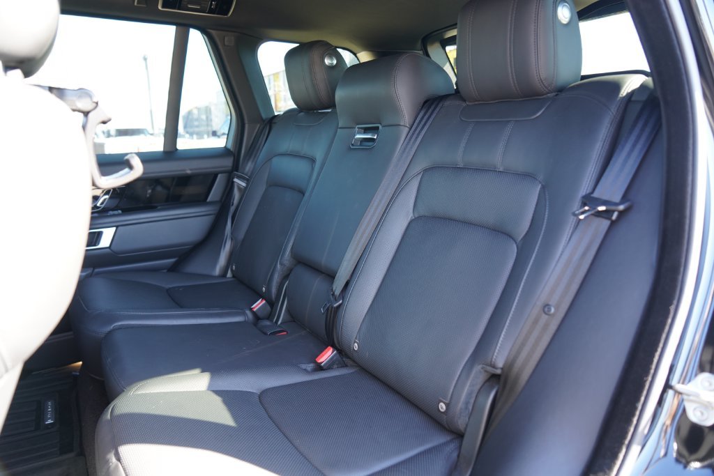 Used 2021 Black Land Rover Westminster image 31