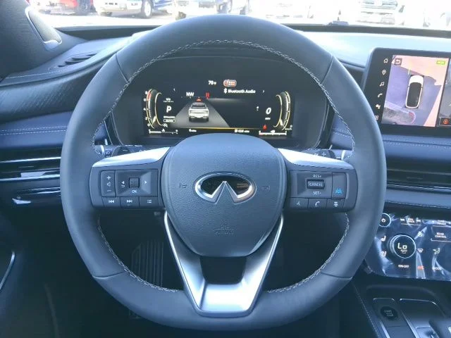 New 2026 2T RAD WHT INFINITI Sport AWD image 10
