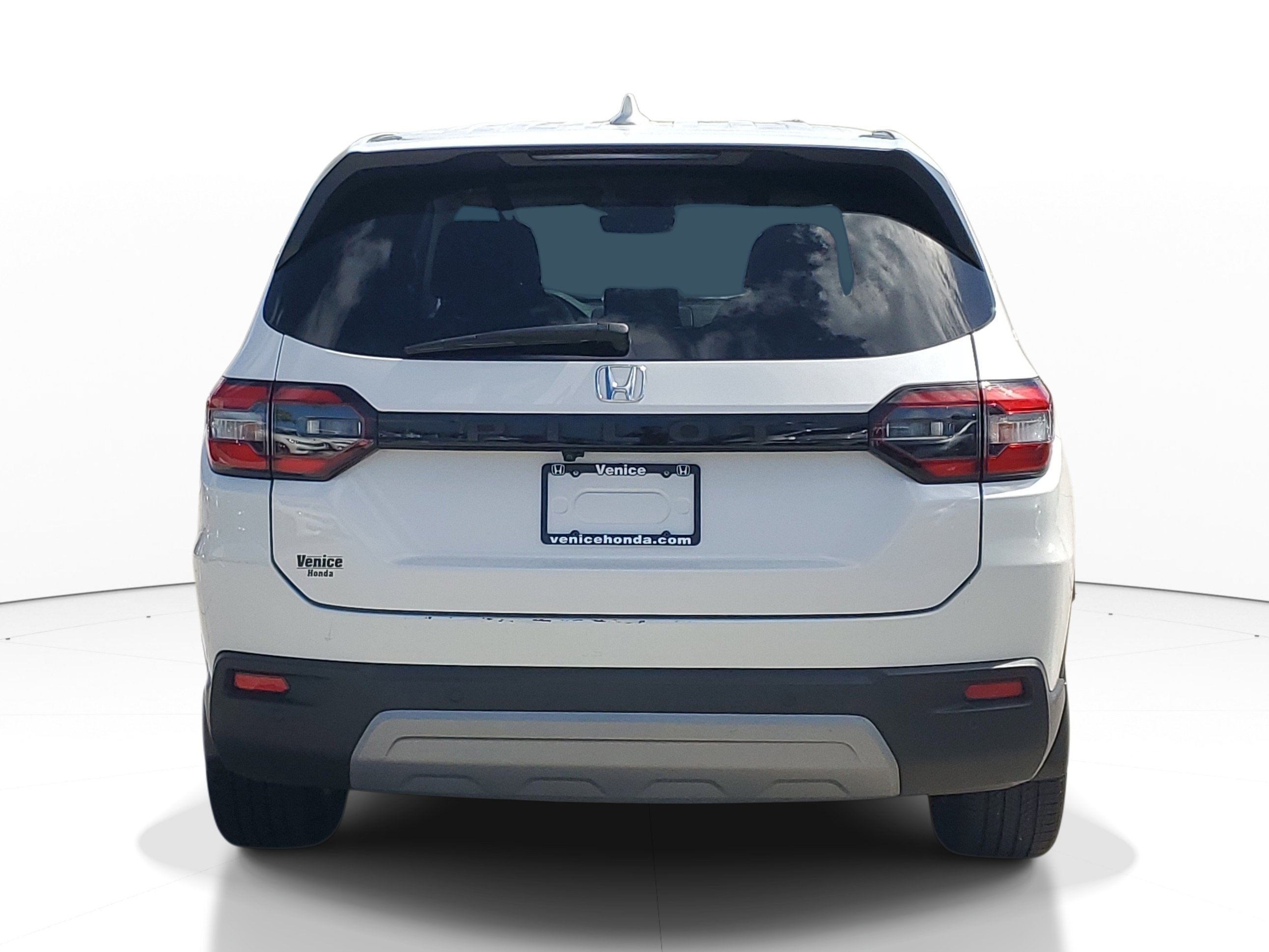 Used 2025 White Honda EX-L image 4