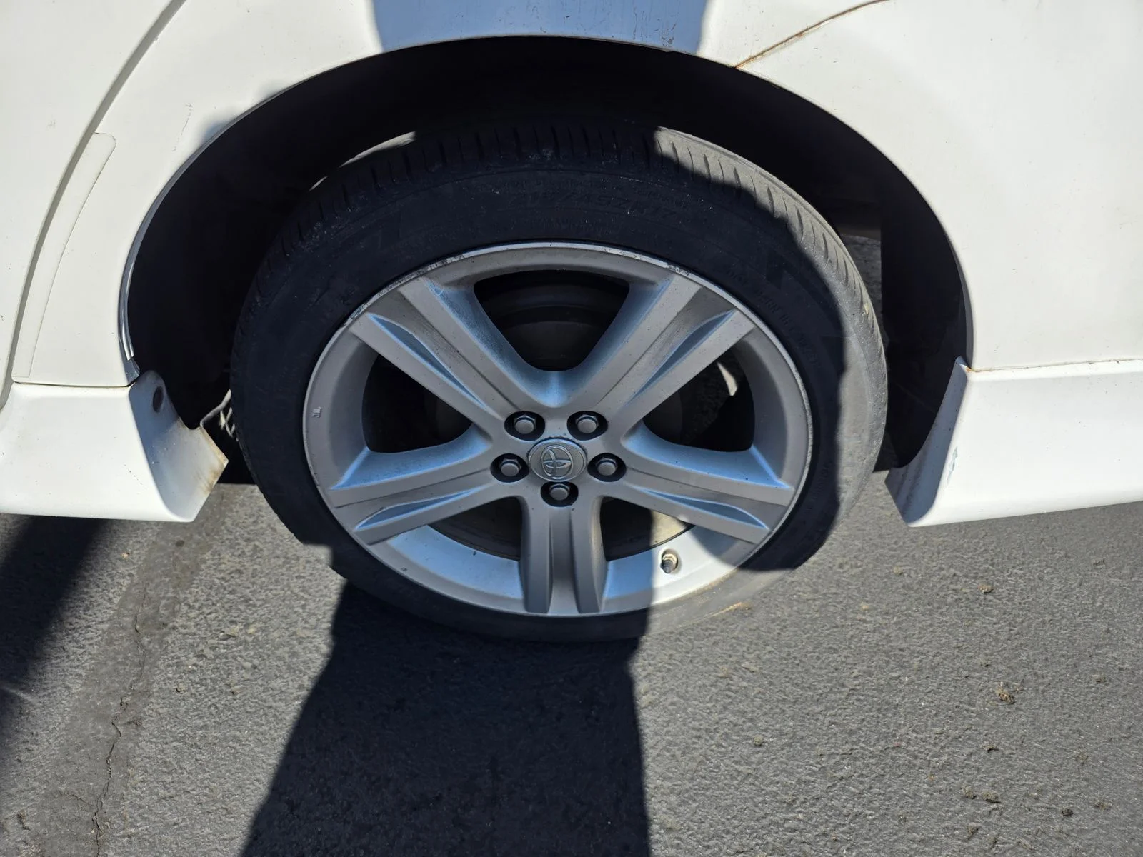 Used 2013 Super White Toyota S image 9