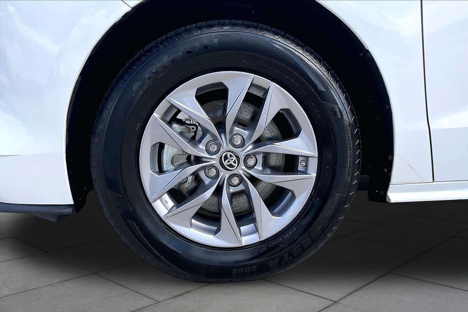 Used 2024 Ice Cap Toyota LE image 11