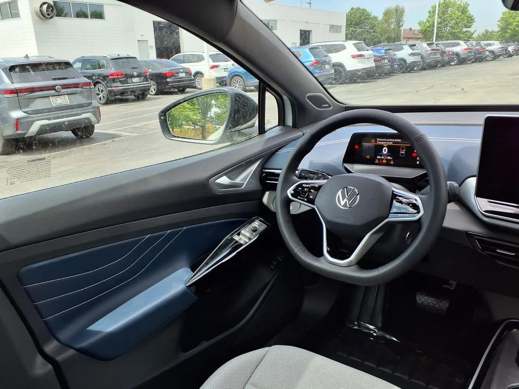 New 2026 Opal White with Black Roof Volkswagen Pro S Plus image 20
