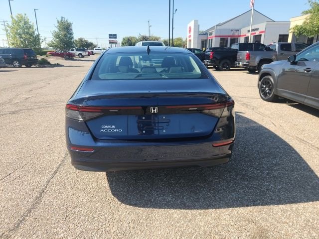 Used 2024 Canyon River Blue Metallic Honda EX image 2