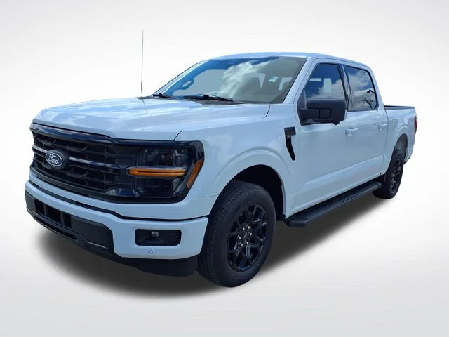 Used 2024 White Ford XLT image 13