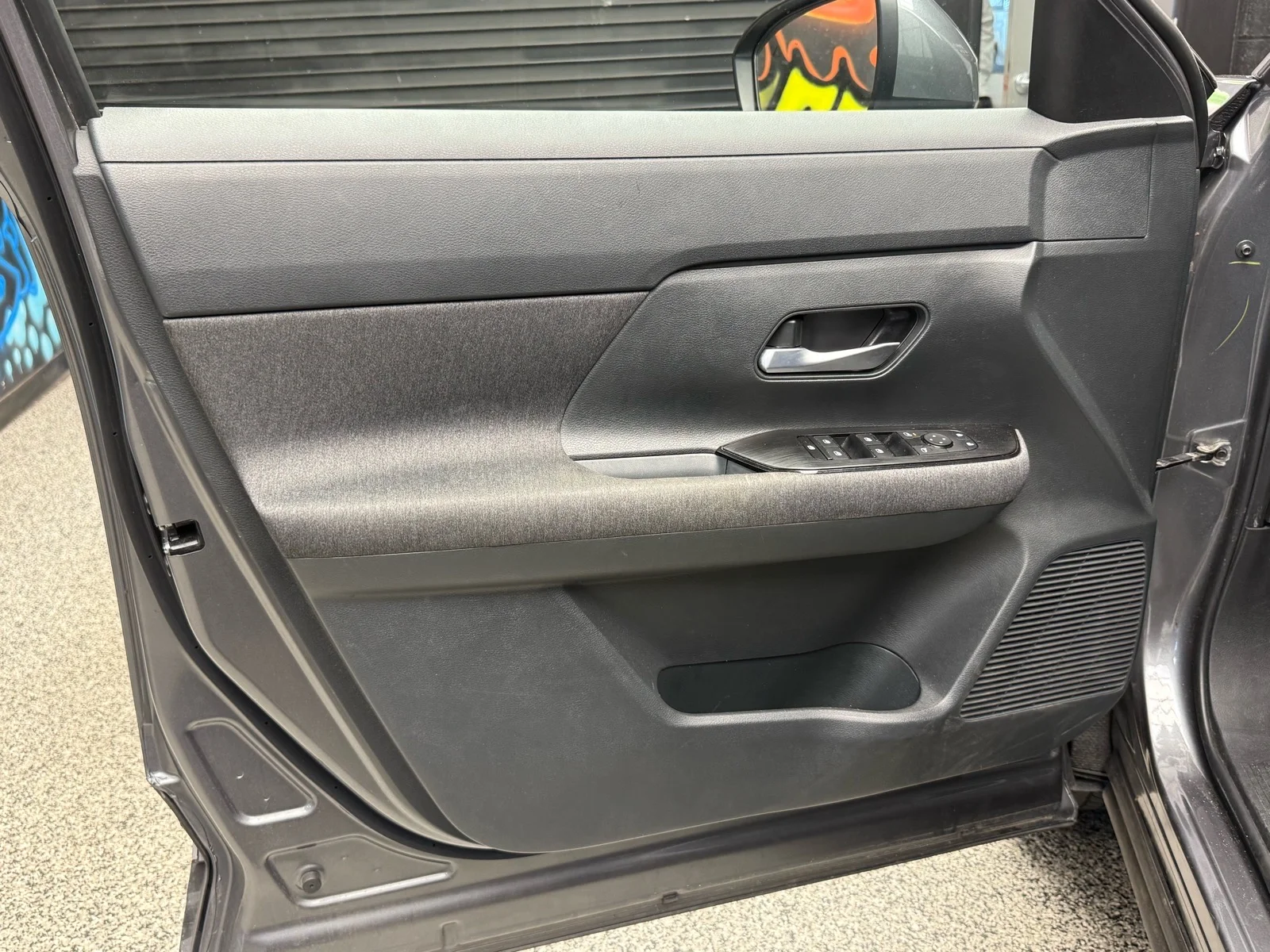 Used 2025 Gun Metallic (kad) Nissan SV image 7
