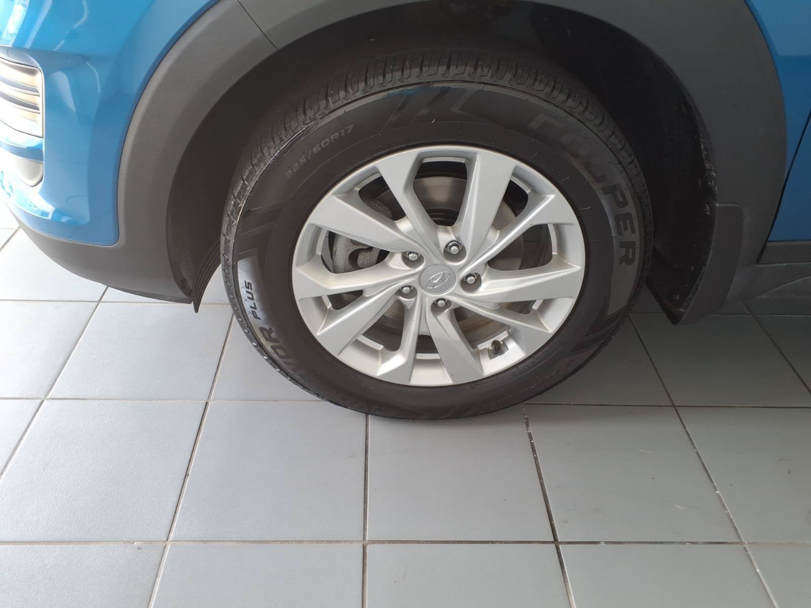 Certified Used 2020 Aqua Blue Hyundai Value image 9