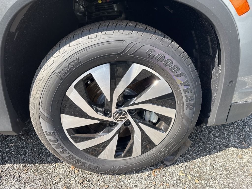 2025 Volkswagen Tiguan S - Photo 23
