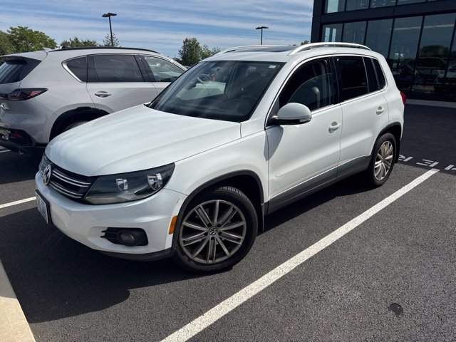 Used 2014 White Volkswagen  image 6