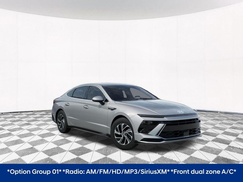 New 2026 Silver Hyundai Blue image 2