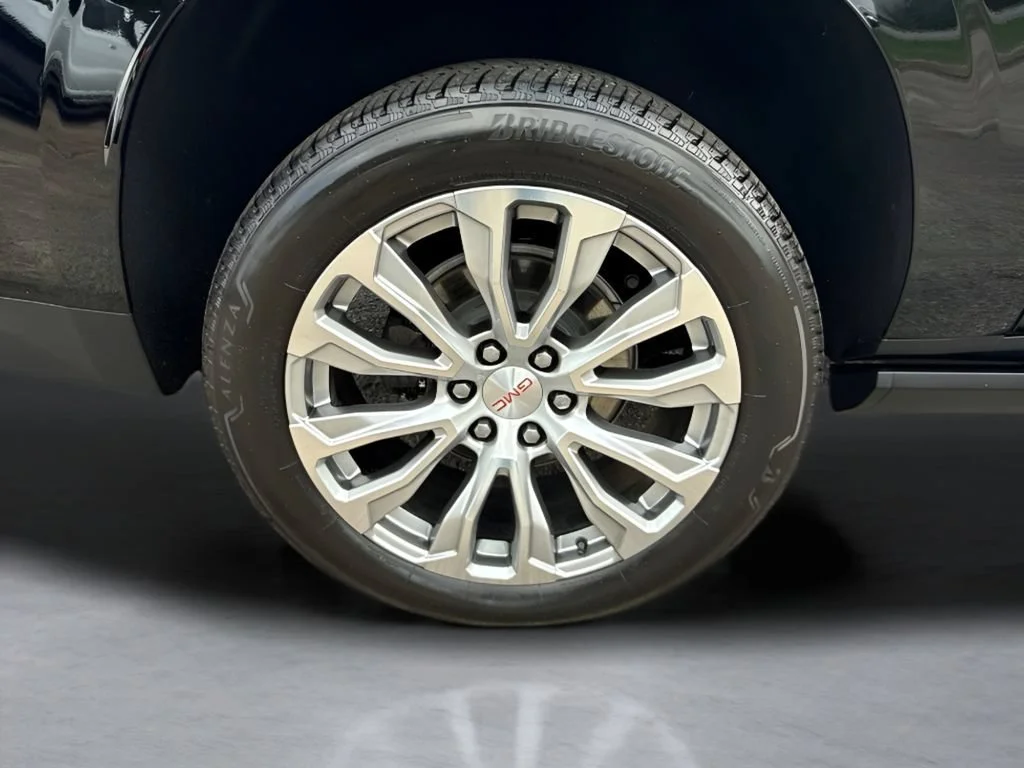 Used 2023 Onyx Black GMC Denali image 43