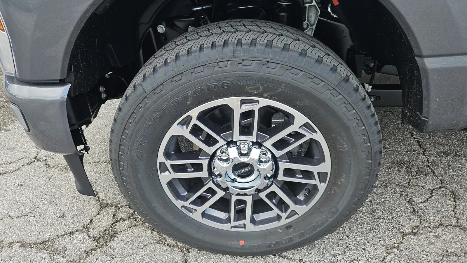 New 2026 Carbonized Gray Metallic Ford Platinum 4WD image 5