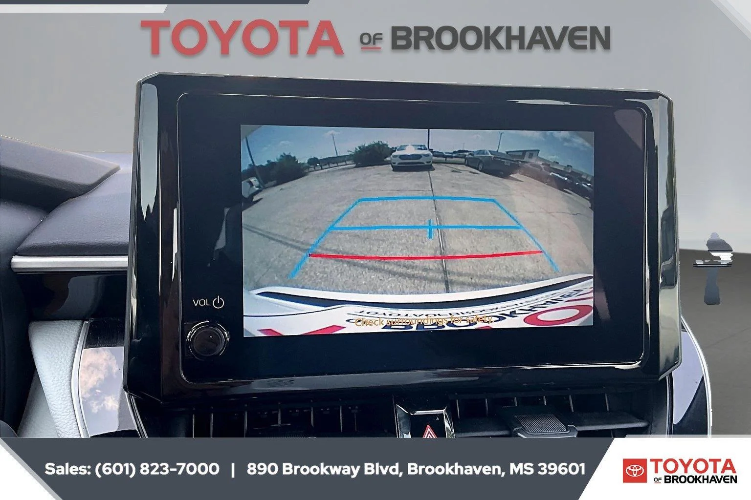Used 2025 Ice Cap Toyota SE image 15