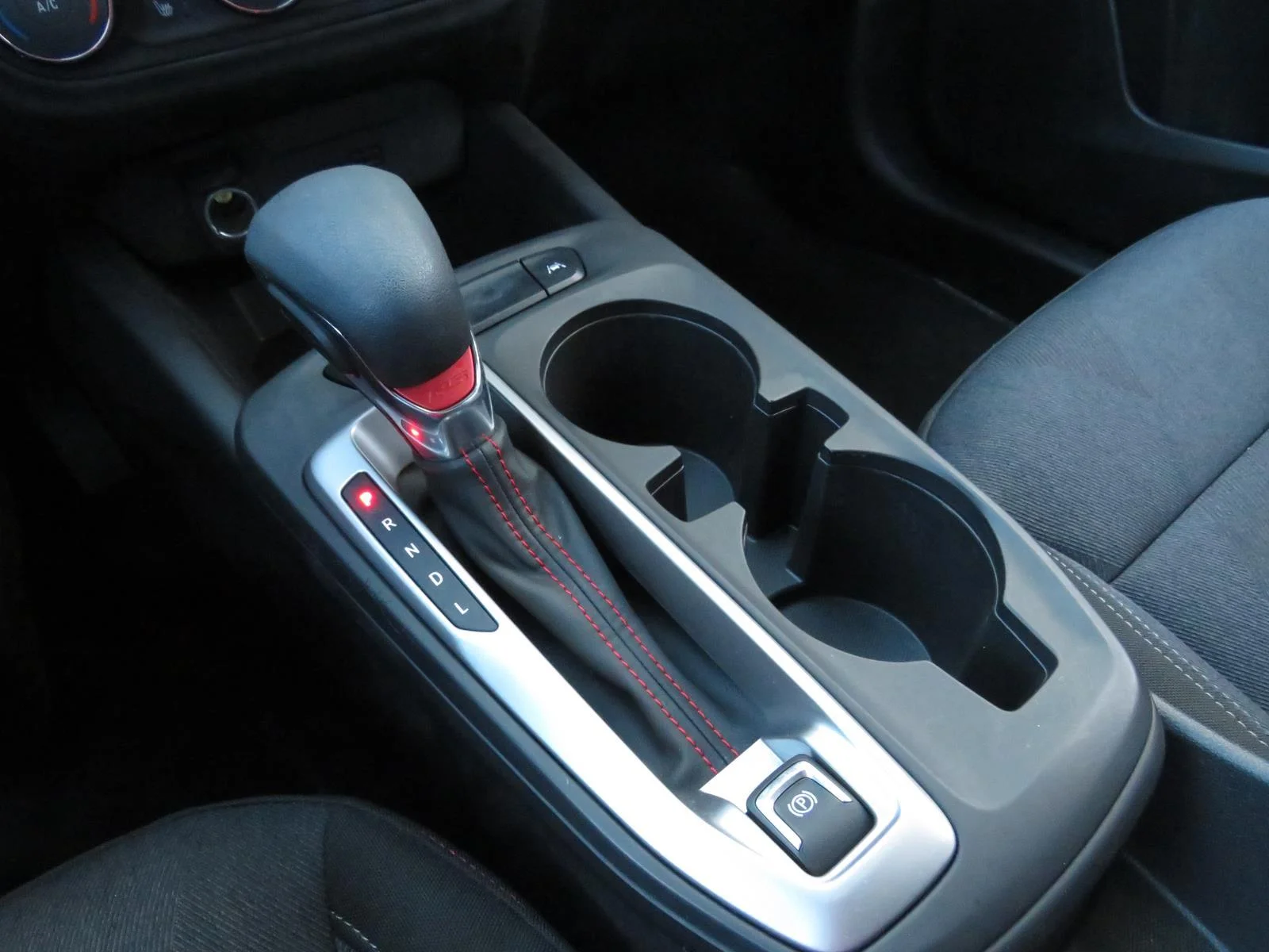 Used 2024 Fountain Blue Chevrolet 1RS image 32
