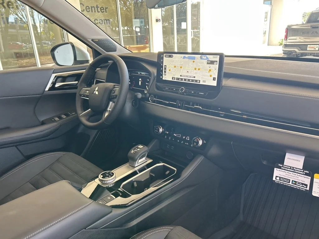 New 2026 Silver Mitsubishi SE 1.5T 2WD image 22