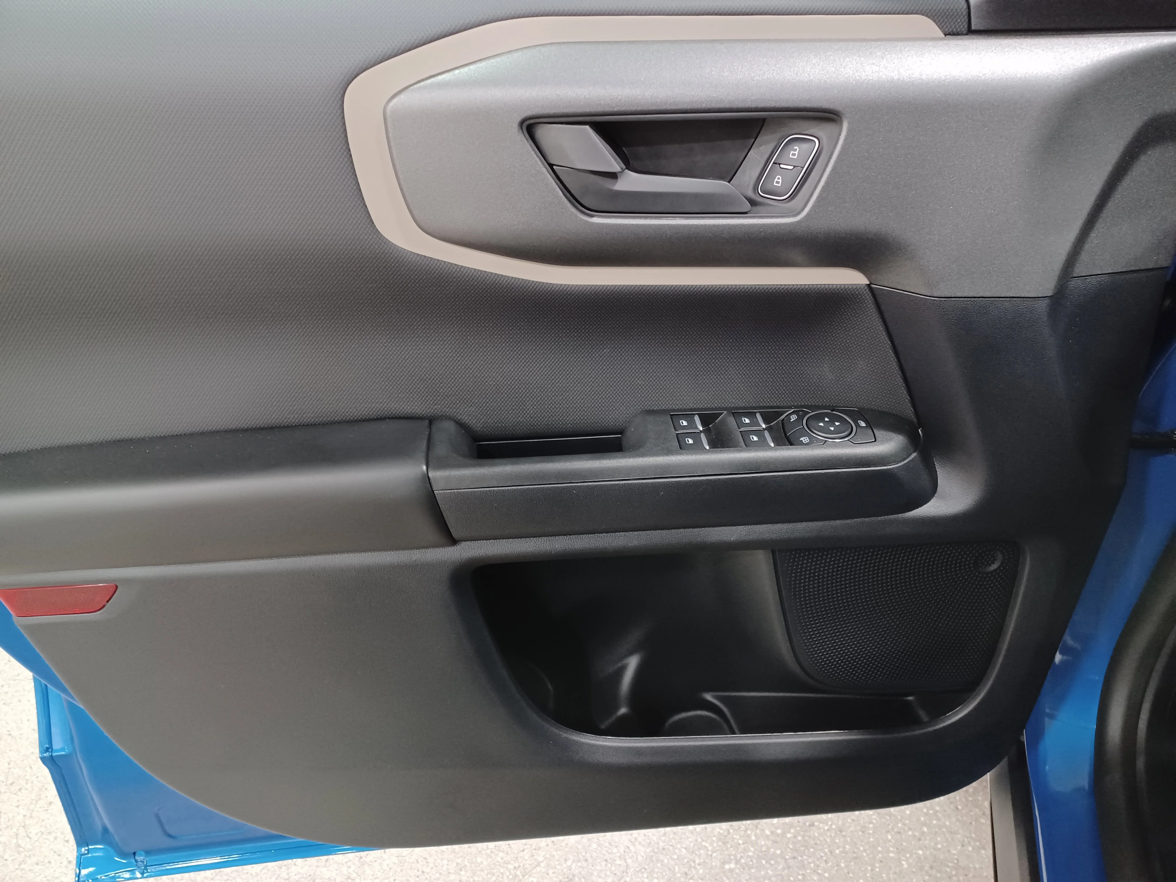 Certified Used 2025 Velocity Blue Metallic Ford Big Bend 4x4*Adaptive Cruise | Remote Start | Htd Seats | Park Assist | Apple CarPlay | Lane Keeping image 8