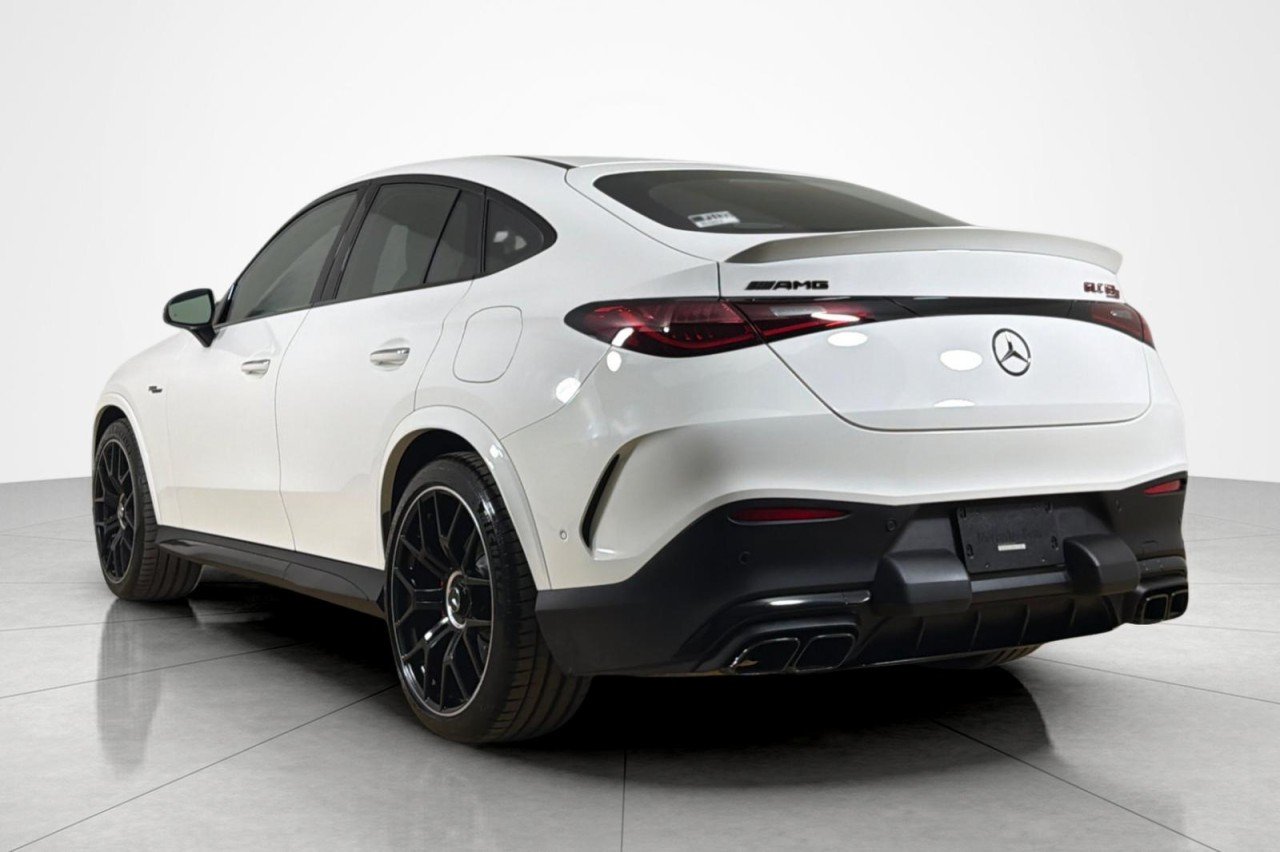 Certified Used 2025 Polar White Mercedes-Benz AMG® GLC 63 S E Performance image 3
