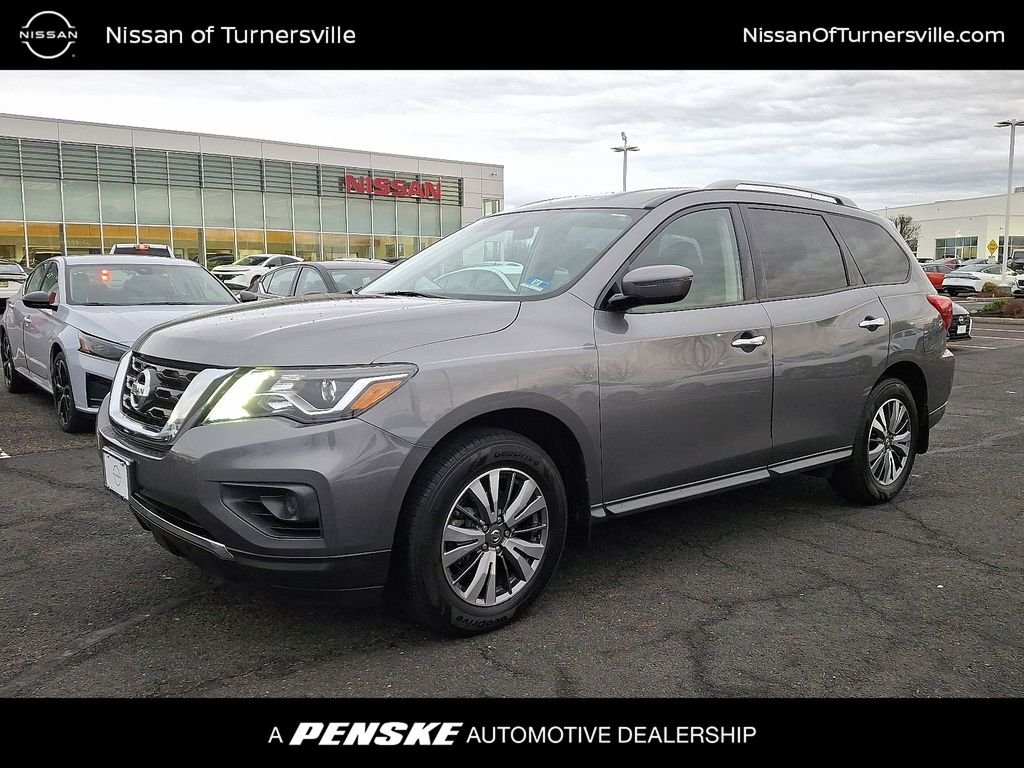 2020 Nissan Pathfinder S