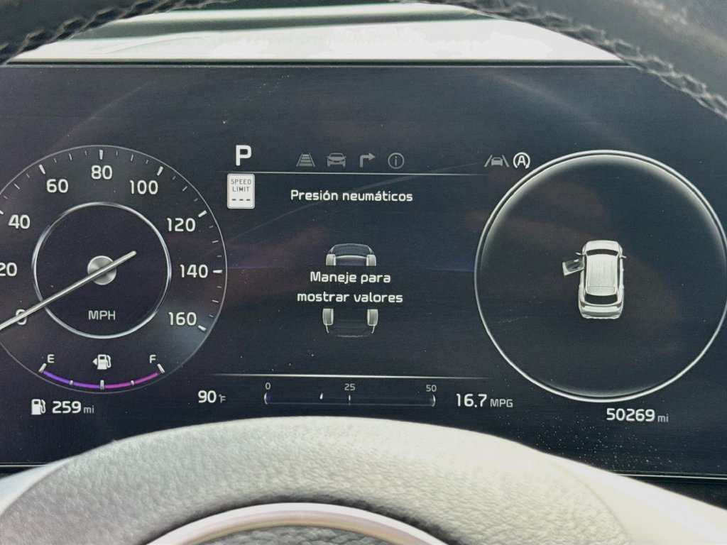 Certified Used 2023 Gravity Gray Kia SX image 9