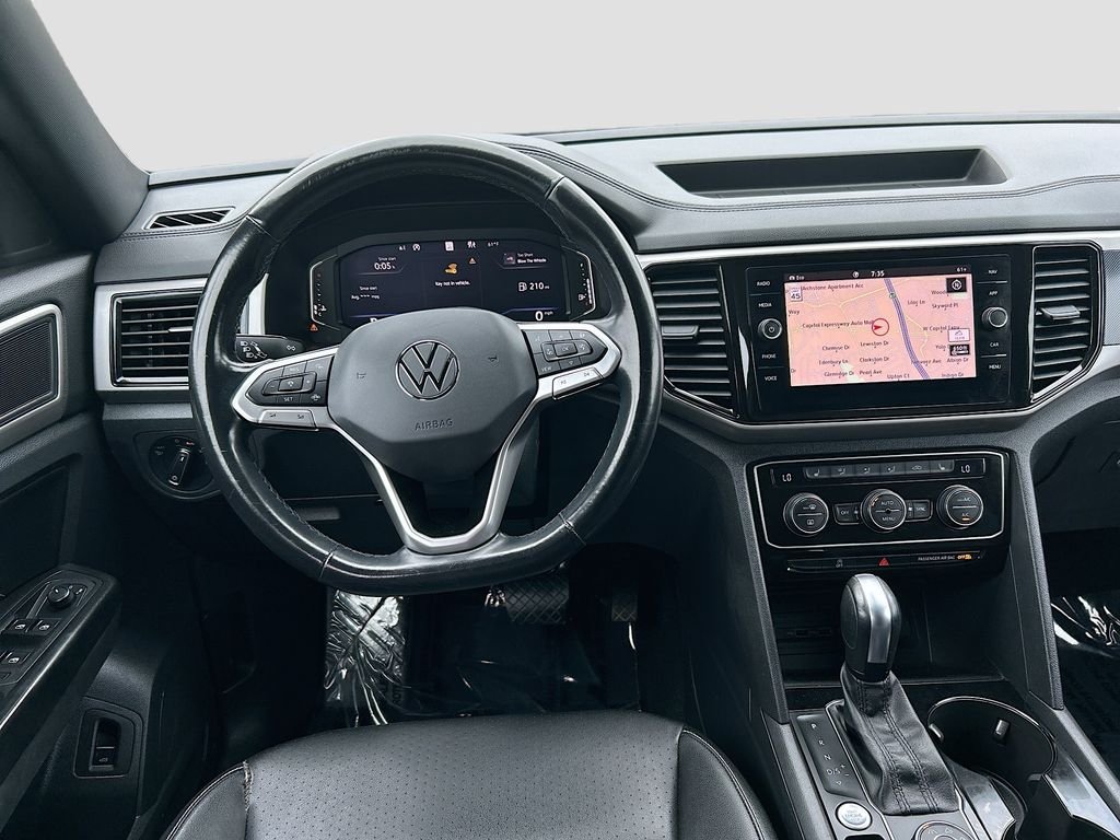 Used 2020 Blue Metallic Volkswagen 3.6L V6 SEL image 23
