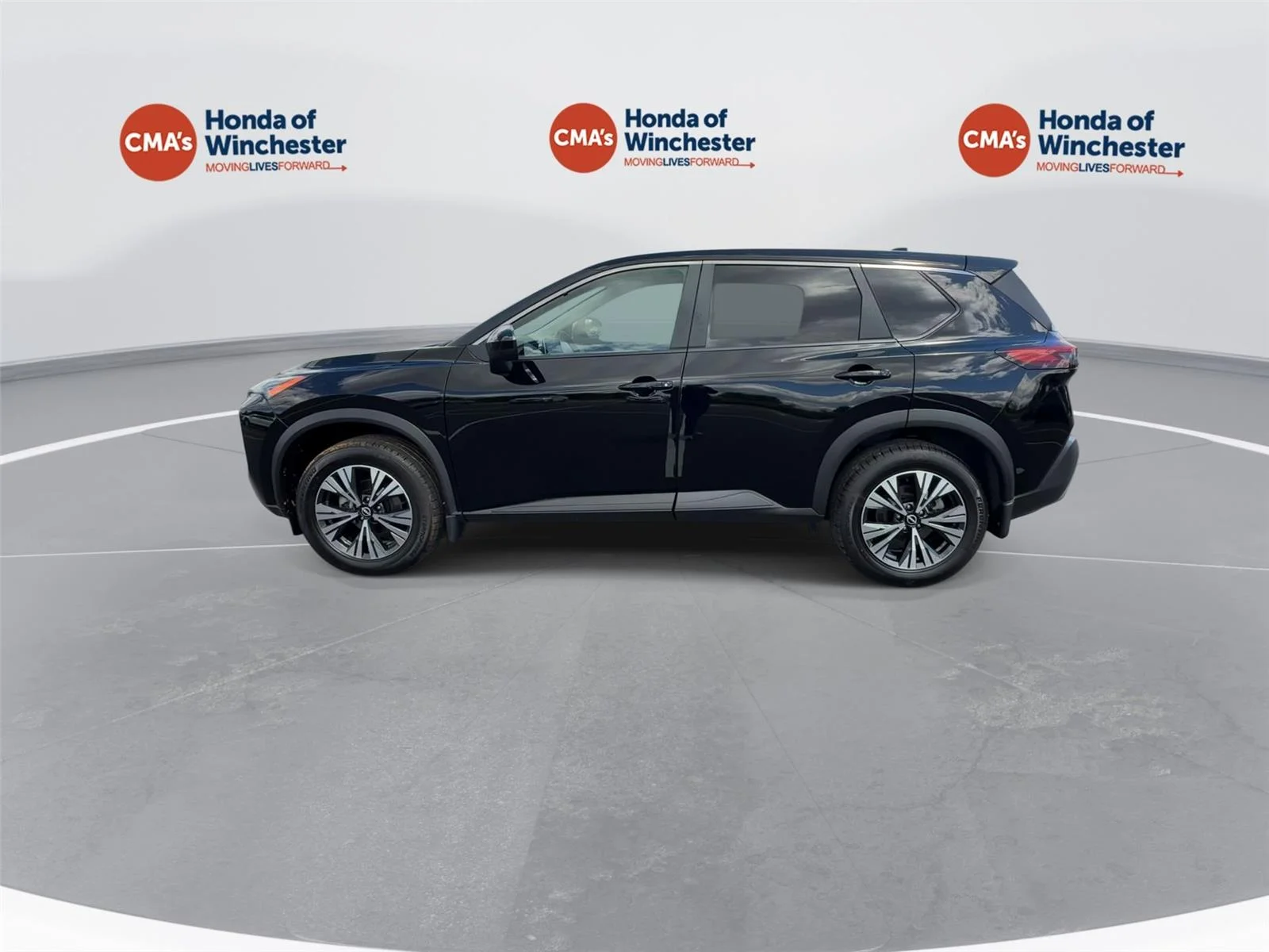 Used 2023 Super Black Nissan SV image 5