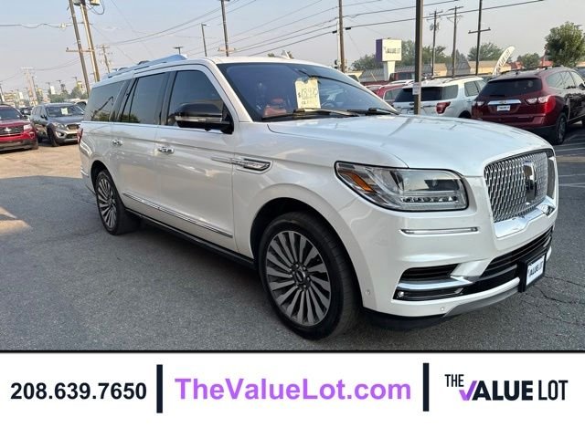 Used 2018 White Lincoln Reserve image 2