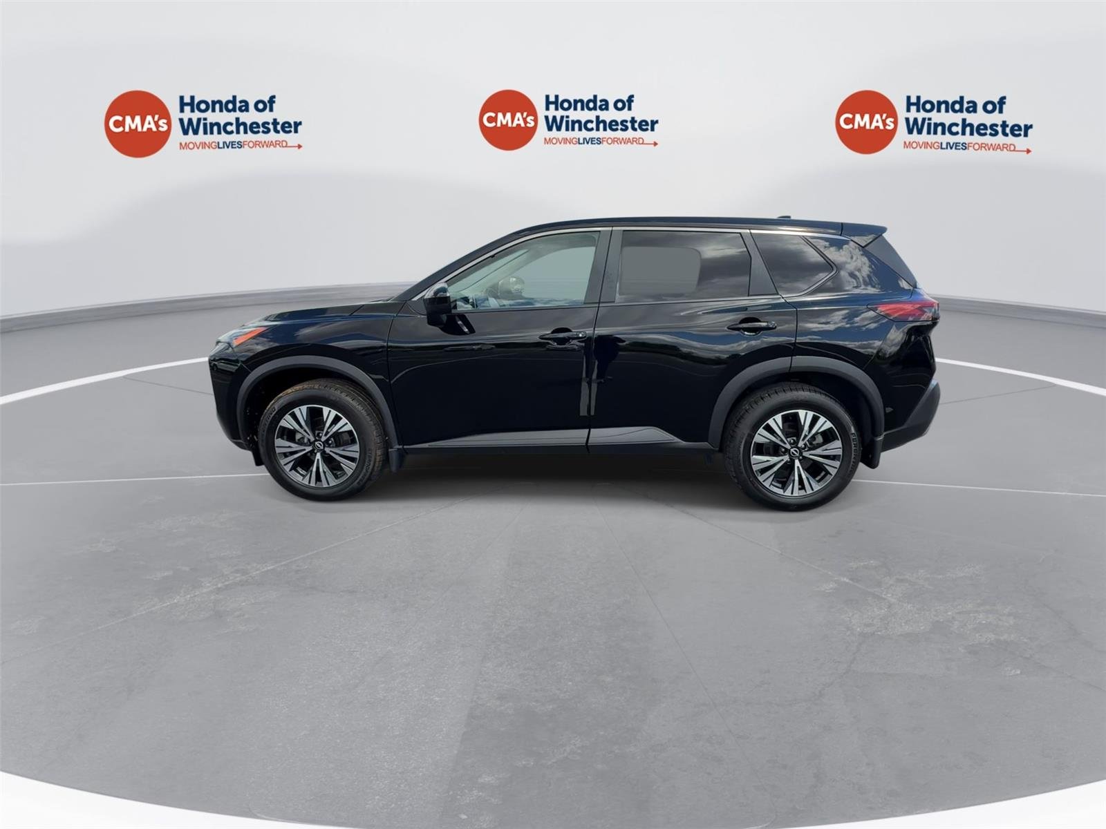 Used 2023 Super Black Nissan SV image 5