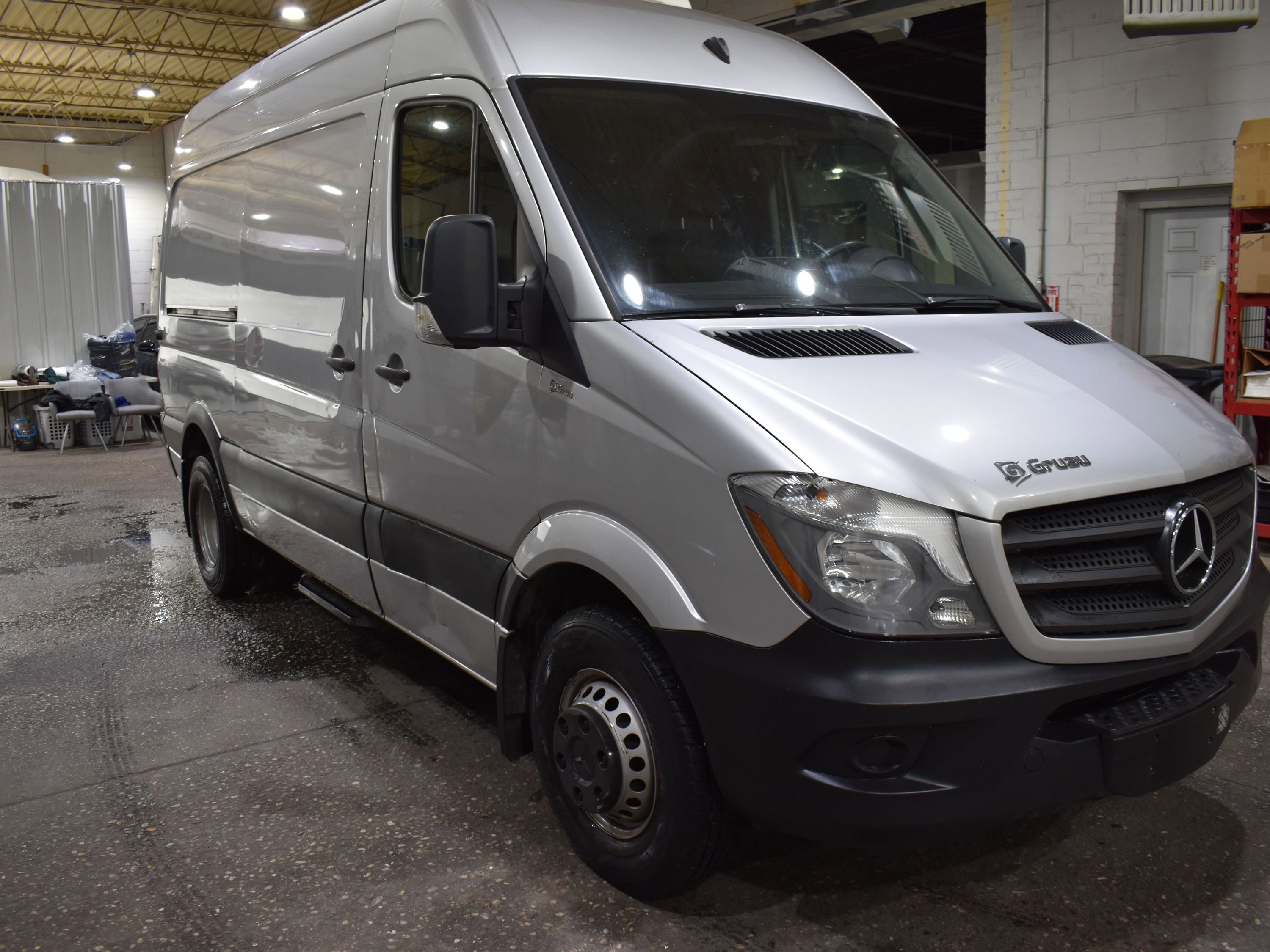 2017 Mercedes-Benz Sprinter 3500 144 WB High Roof's photo